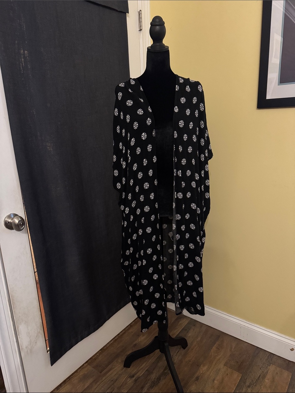 Black Floral-Print Open-Front Long Cardigan Cape
